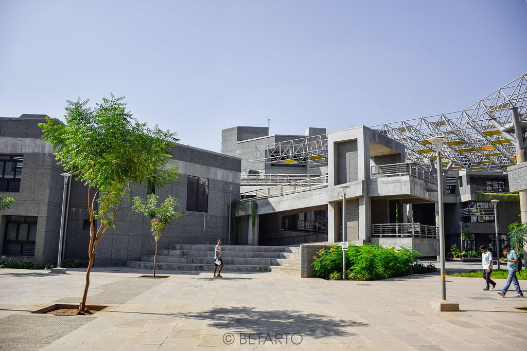  IIT Gandhinagar